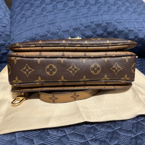 Brown and Tan Cross body - Picture 4 of 7